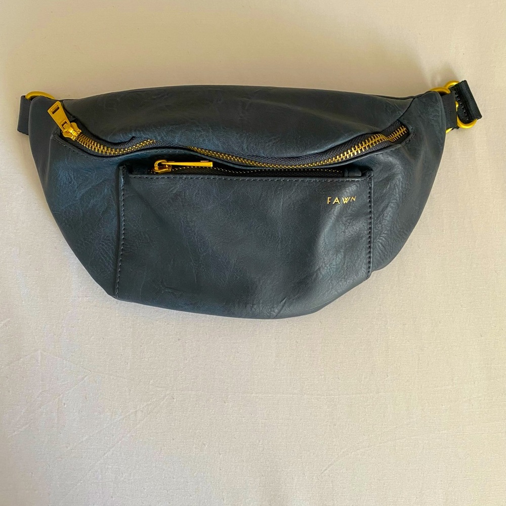 Fawn design fawny pack